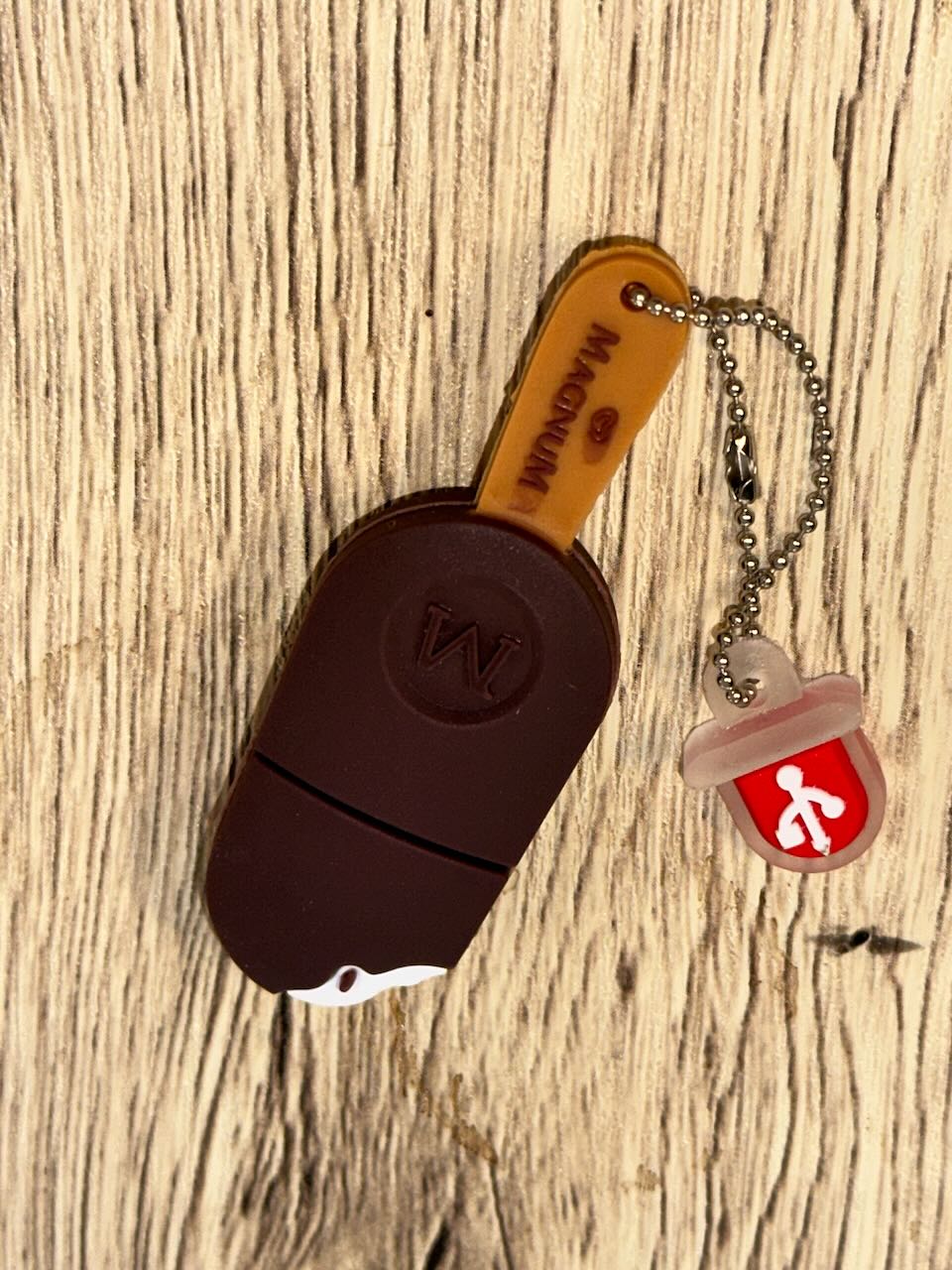 Clée USB Glace Magnum 16Go